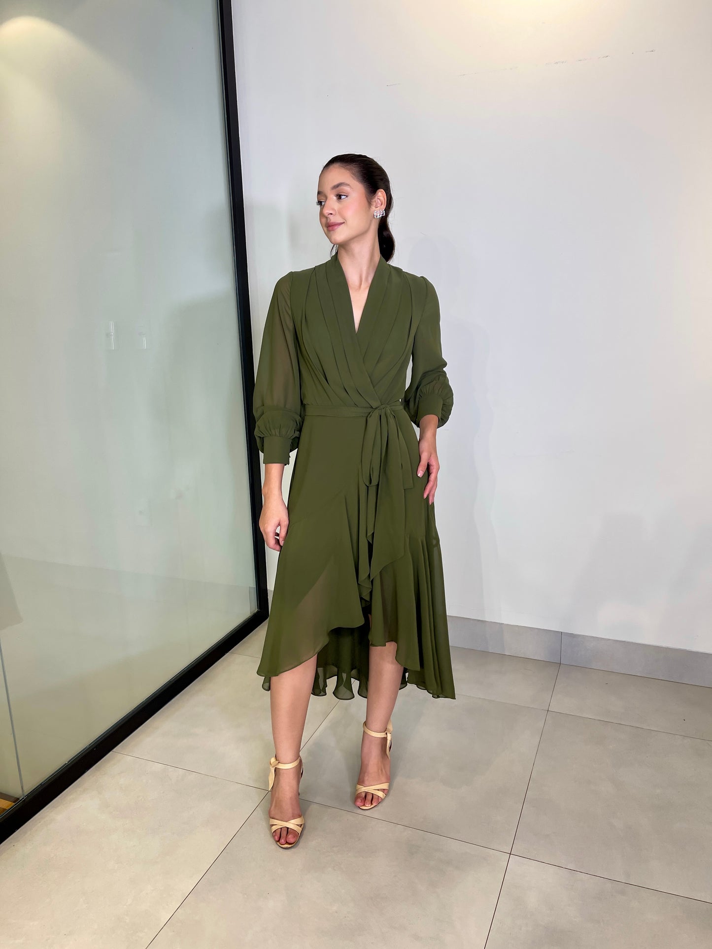 VESTIDO MIDI - VERDE OLIVA
