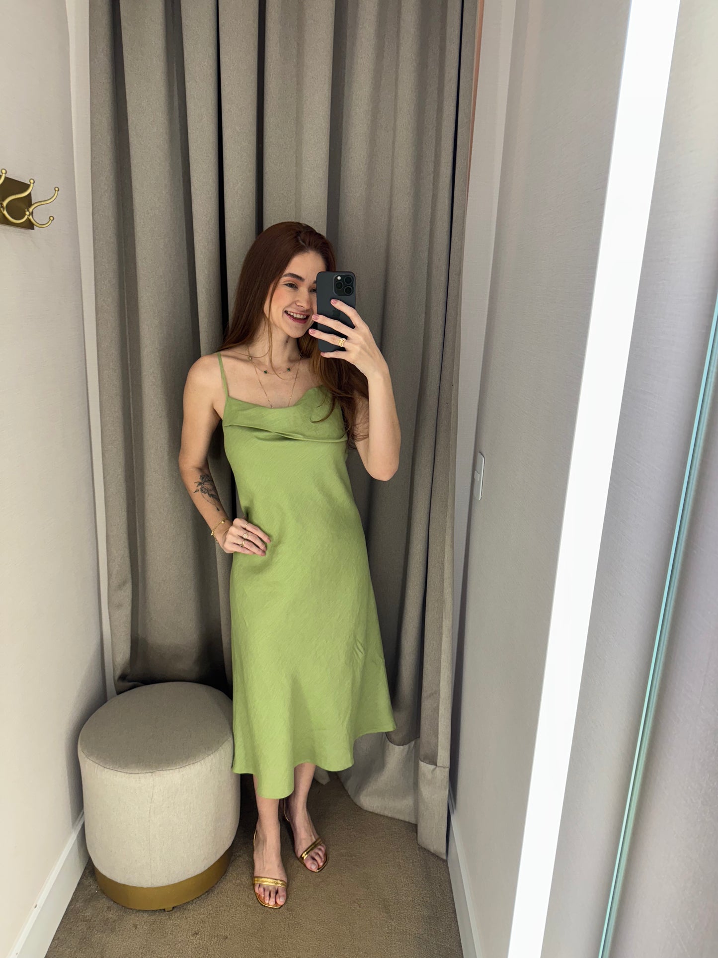 VESTIDO MÍDI - VERDE LIMA