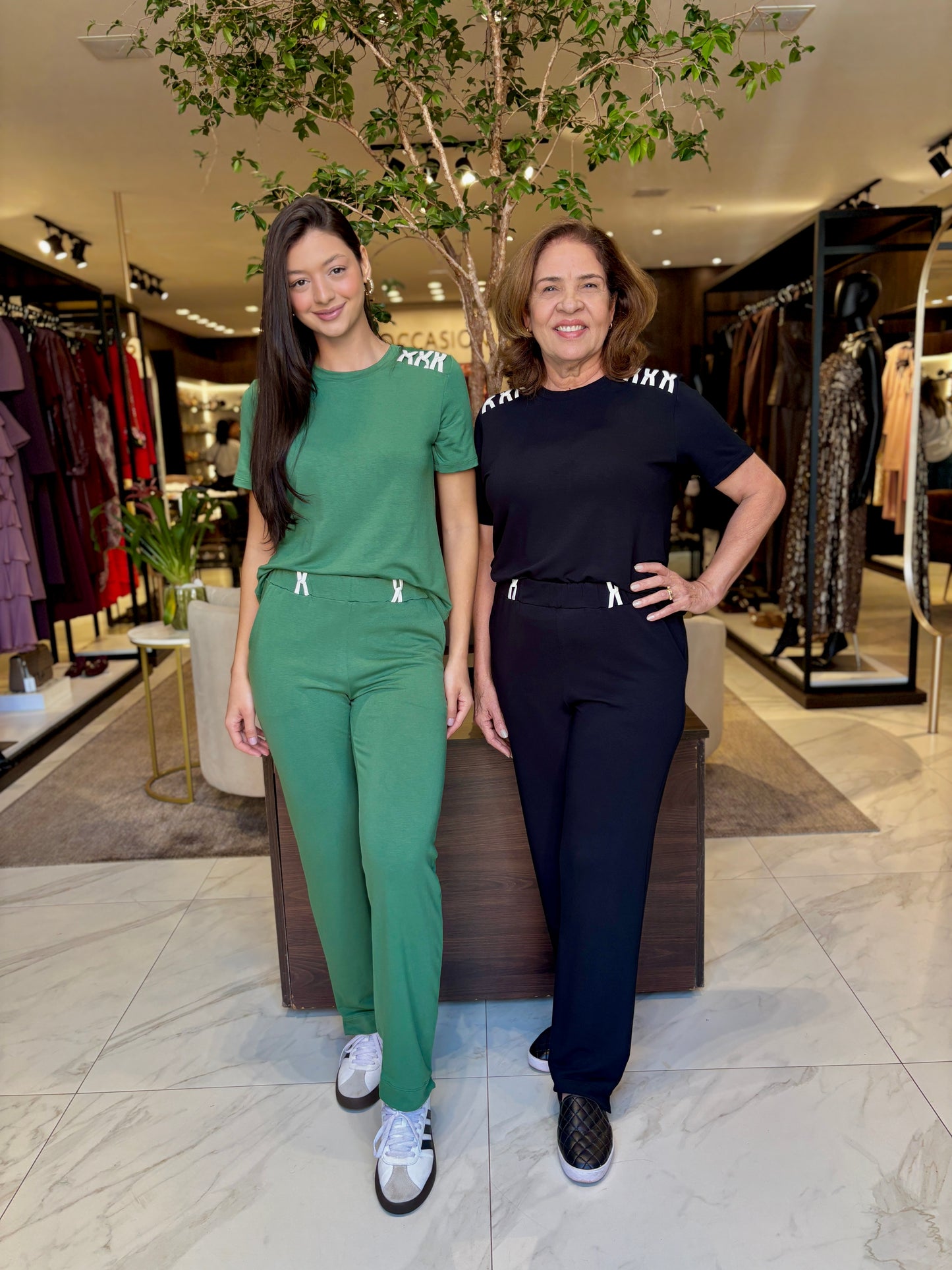 CONJUNTO CALÇA E BLUSA - PRETO