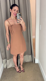 VESTIDO CURTO LAÇOS